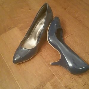 Qupid navy blue heels